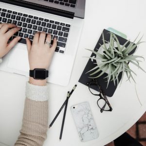 corinne-kutz-tMI2_-r5Nfo-unsplash